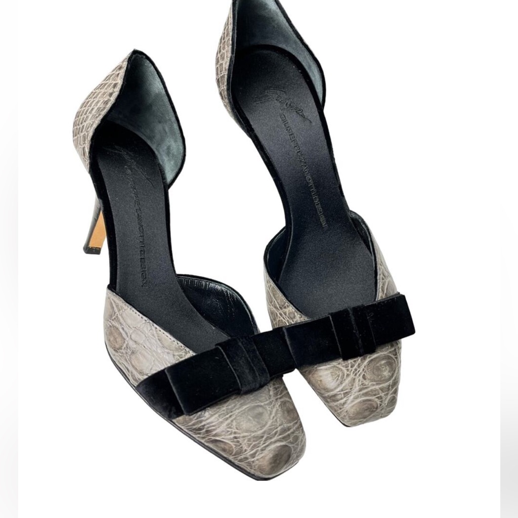 Giuseppe Zanotti Velvet And Embossed Leather D'orsay Grey Black Dress Pumps